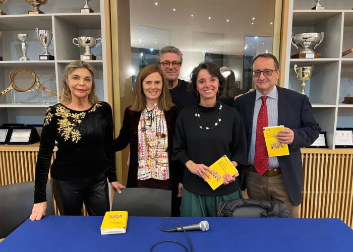 Successo per la presentazione del romanzo giallo “Requiem di ferragosto” di Paola Di Simone