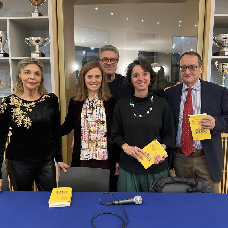Successo per la presentazione del romanzo giallo “Requiem di ferragosto” di Paola Di Simone