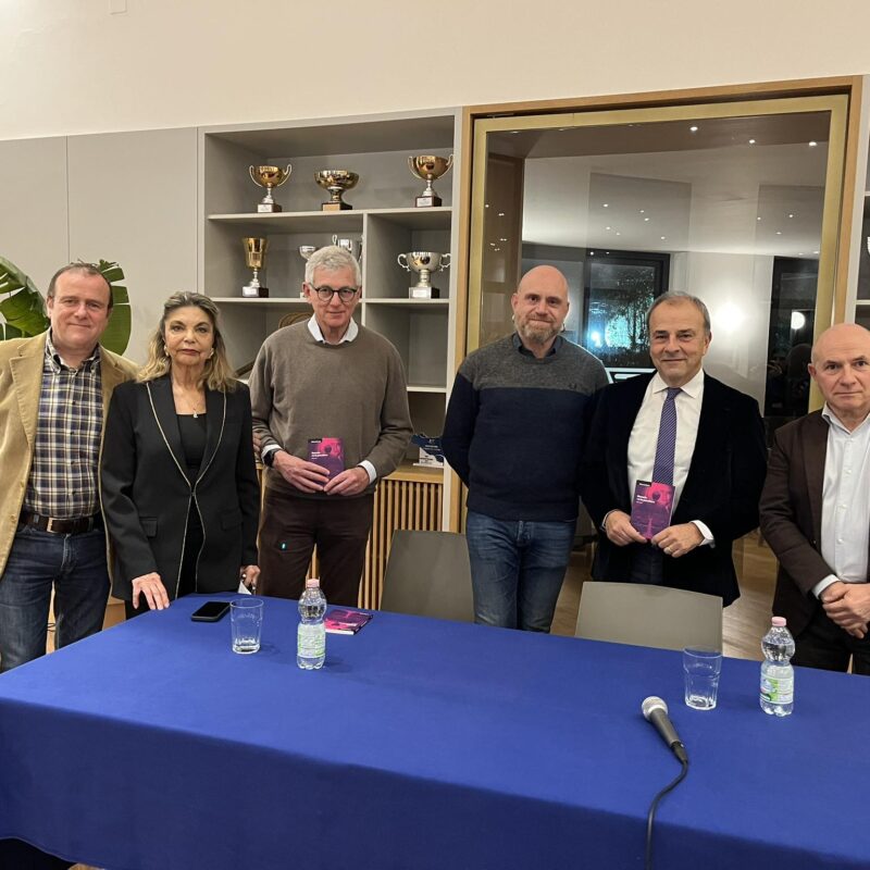 Presentato il libro Rosario va in pensione. Atto Unico