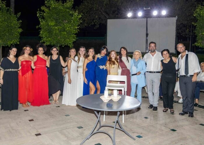 Successo e partecipazione per lo spettacolo teatrale Feminae e Viri Furentes